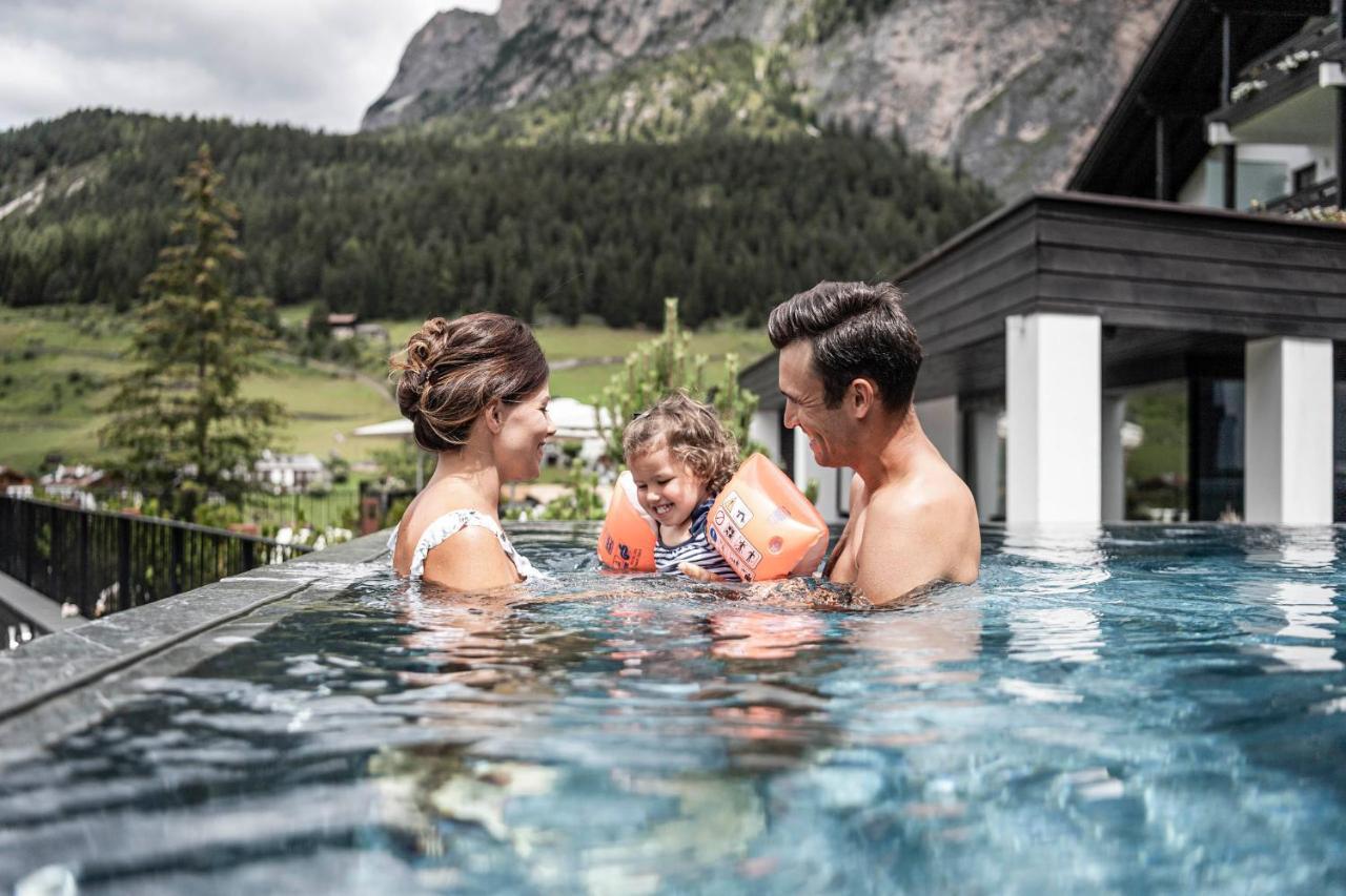 Biancaneve Family Hotel Selva di Val Gardena Exterior foto